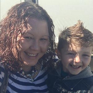 Meet your Posher, Crystal